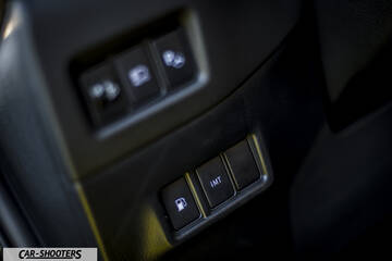 Toyota C HR – dashboard, dashboard control buttons