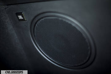 Toyota C HR – detail, jbl speaker grille close up