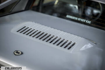 Lancia Beta Montecarlo – detail, engine cover vent close-up