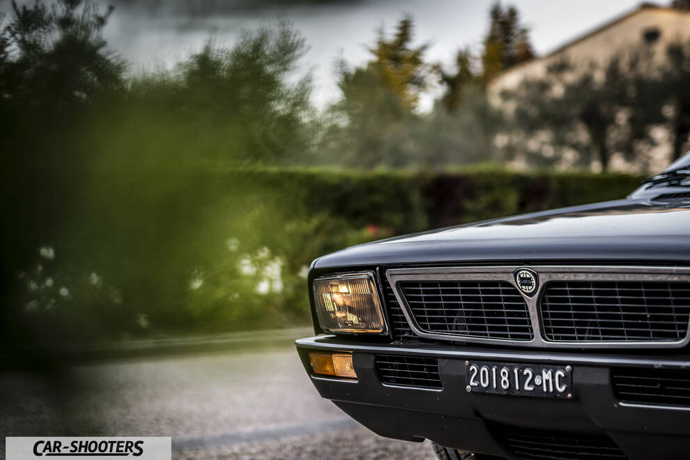 Lancia Beta Montecarlo – detail, headlight and grille close-up