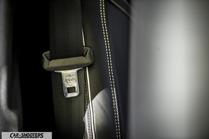 Volvo V90 T8 – detail, seatbelt buckle close-up