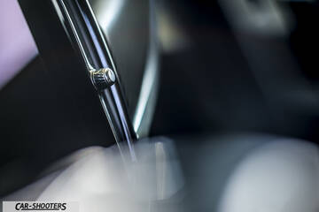 Volvo V90 T8 – detail, chrome trim close-up