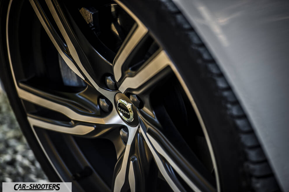 Volvo V90 T8 – detail, alloy wheel close-up