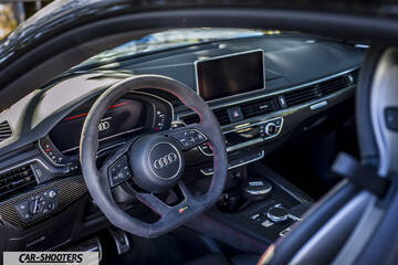 Audi – dashboard, digital instrument cluster