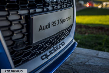 Audi – detail, front grille close-up