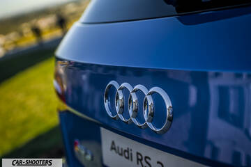 Audi – detail, emblem close-up