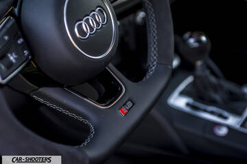 Audi – interior, leather steering wheel