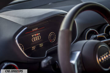 Audi – dashboard, digital instrument cluster