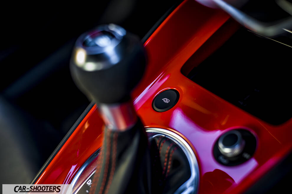 Audi – detail, manual gear shifter close-up