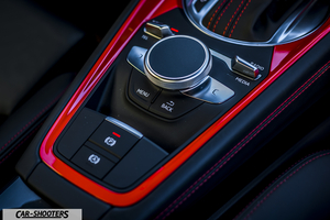 Audi – interior, center console infotainment controller