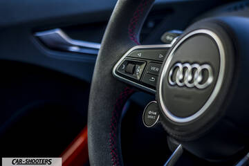 Audi – dashboard, steering wheel close-up