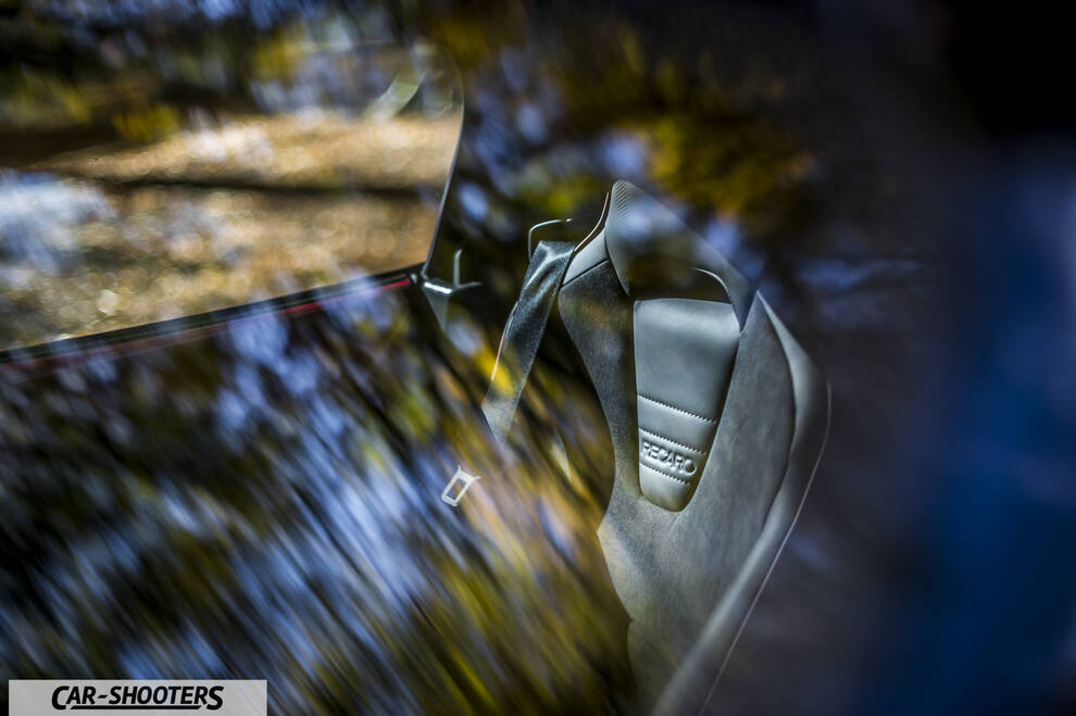 Mazda MX 5 ND – interior, sport bucket seat with recaro logo