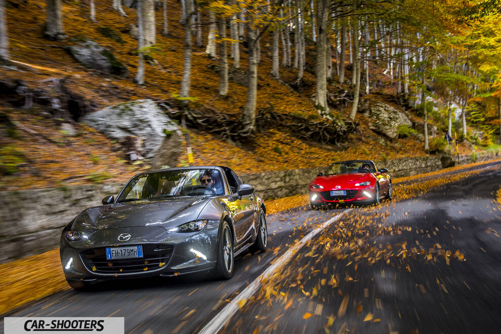 Mazda MX 5 ND – front three-quarter, grey metallic on a country road