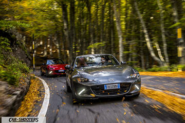 Mazda MX 5 ND – front three-quarter, grey metallic on a country road