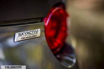 Mazda MX 5 ND – detail, badge and taillight close-up