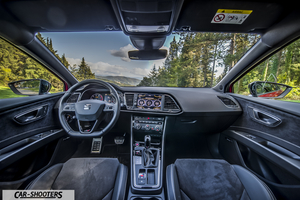Seat Leon Cupra – dashboard, with panoramic view of trees