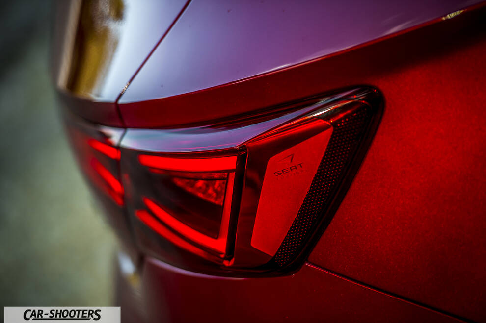 Seat Leon Cupra – detail, taillight close-up