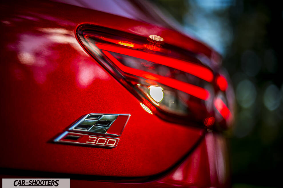 Seat Leon Cupra – detail, taillight and badge close-up