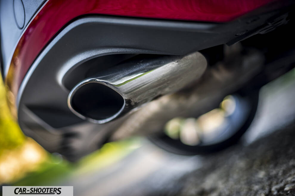 Seat Leon Cupra – detail, exhaust tip close-up