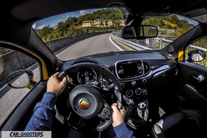 Abarth 595 Competizione – dashboard, driving on a winding road