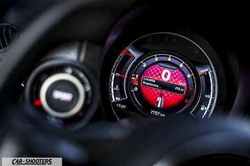 Abarth 595 Competizione – dashboard, digital instrument cluster