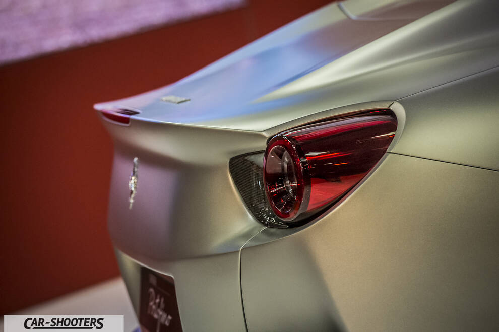 detail, taillight close-up