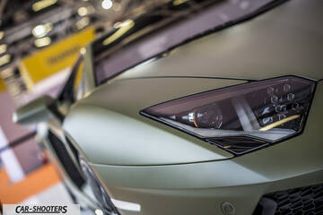 detail, headlight close-up