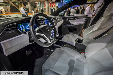 interior, white leather front seats