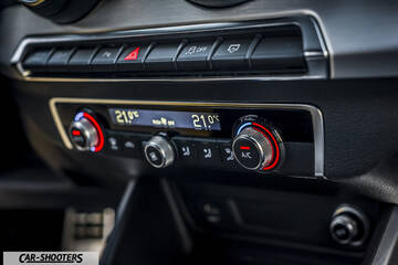 Audi Q2 – dashboard, climate control panel