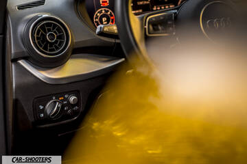 Audi Q2 – dashboard, digital instrument cluster