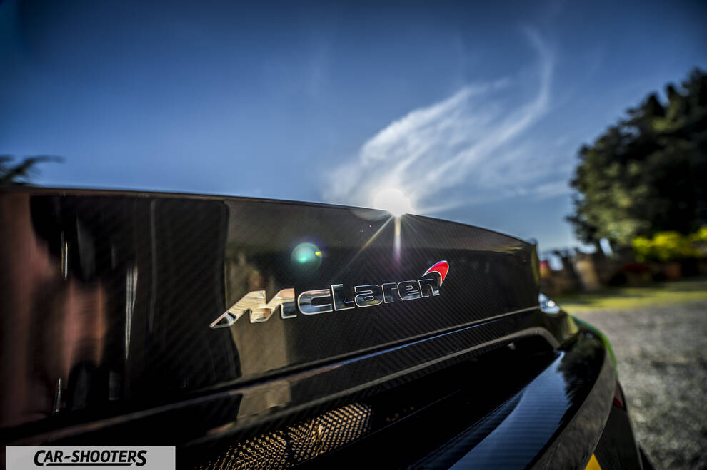 Mclaren 570S – detail, rear badge close-up