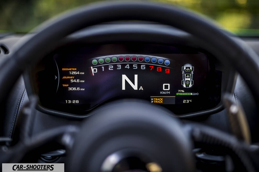 Mclaren 570S – dashboard, digital instrument cluster