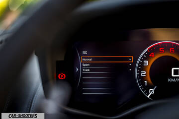 Mclaren 570S – dashboard, digital instrument cluster