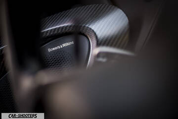 Mclaren 570S – detail, bowers and wilkins speaker grille