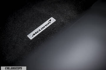 Mclaren 570S – detail, branded floor mat close up
