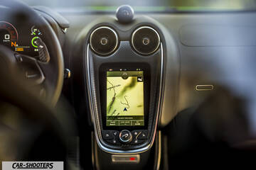 Mclaren 570S – dashboard, central touchscreen display and air vents
