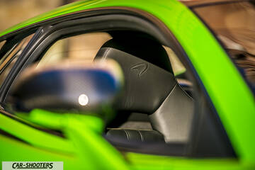 Mclaren 570S – detail, leather seat with embossed logo
