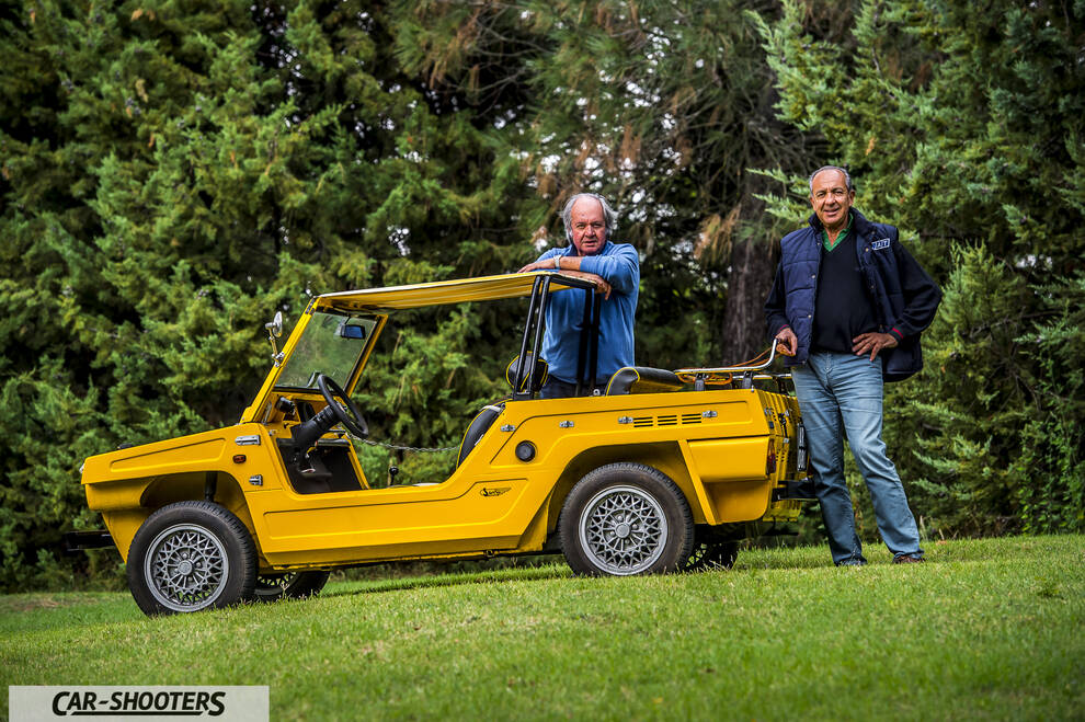 Fiat Jungla Savio – side profile, yellow on a grassy hill with two men