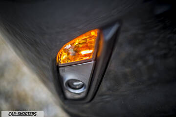 Mazda CX 3 – detail, turn signal and fog light close-up