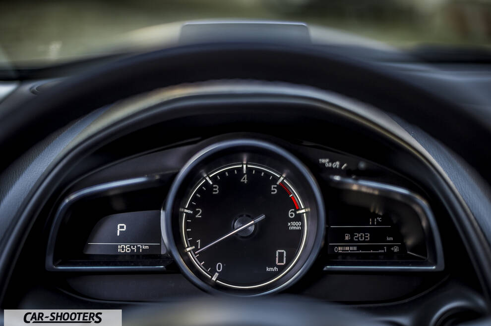 Mazda CX 3 – dashboard, instrument cluster view