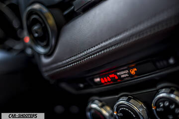 Mazda CX 3 – dashboard, passenger airbag indicator and dials