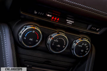 Mazda CX 3 – detail, climate control dials close-up