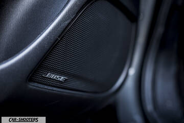 Mazda CX 3 – detail, bose speaker grille close-up