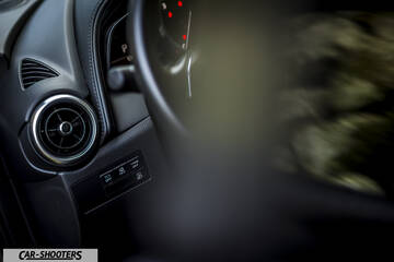Mazda CX 3 – dashboard, steering wheel and air vent
