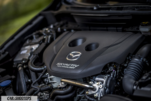 Mazda CX 3 – engine bay, skyactiv technology engine cover