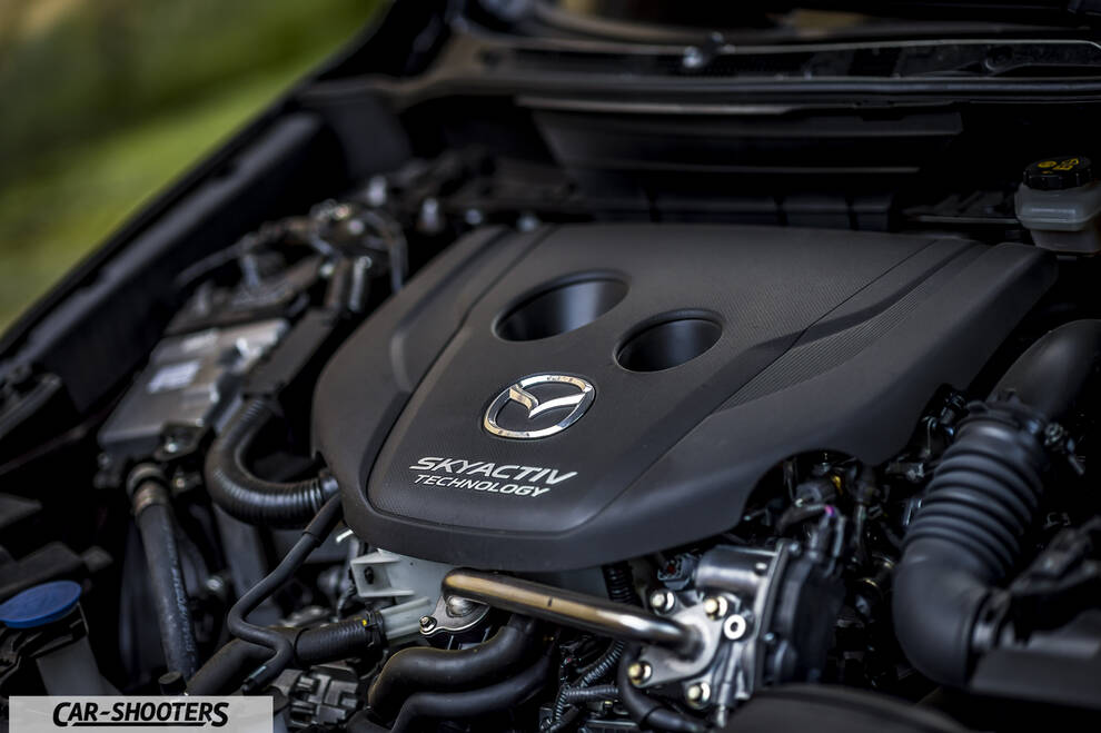 Mazda CX 3 – engine bay, skyactiv technology engine cover