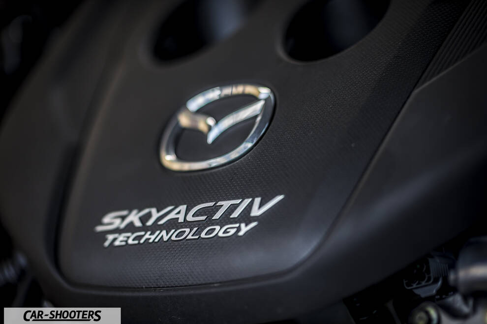 Mazda CX 3 – engine bay, engine cover with mazda logo