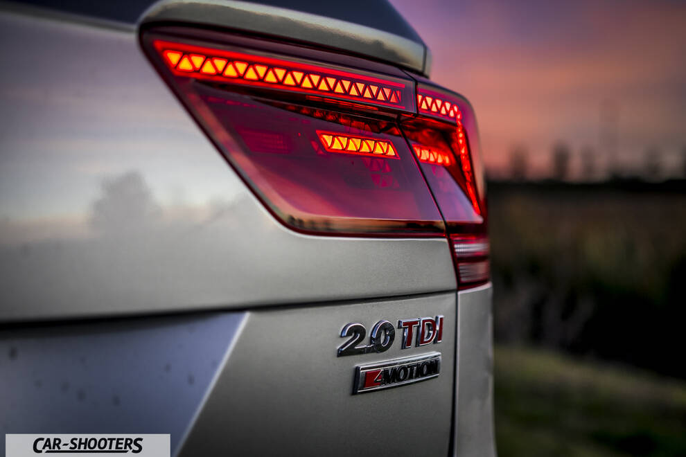 Volkswagen Tiguan – detail, taillight and badge close-up