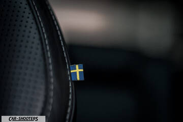 Volvo XC90 – detail, swedish flag tag on seat
