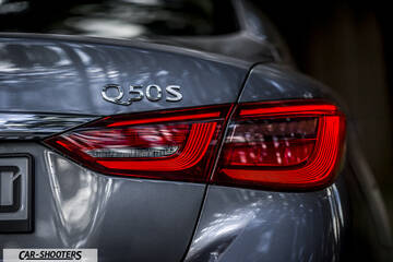 Infiniti Q50 – detail, taillight and badge close-up